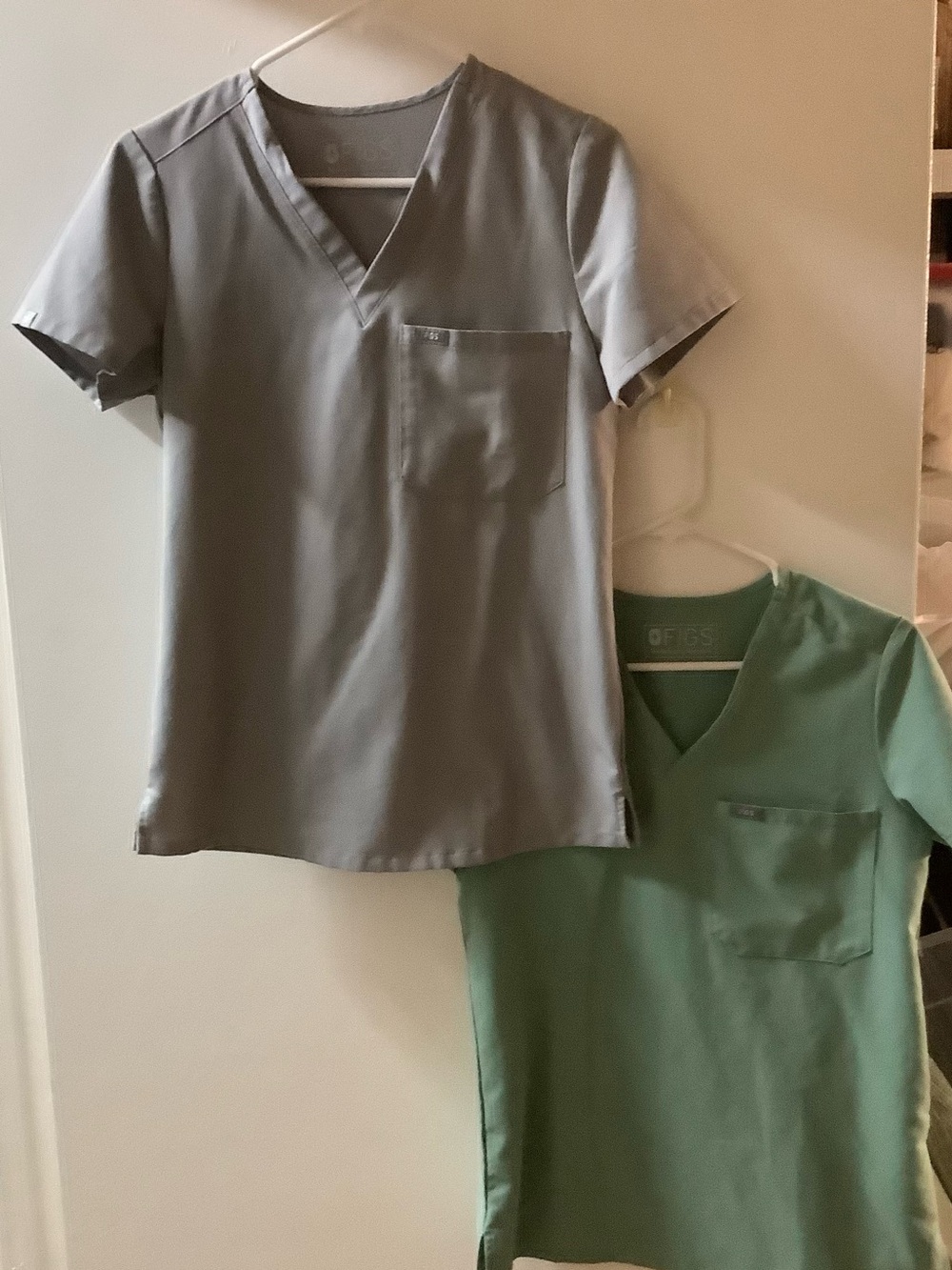 FIGS WOMENS SCRUB TOPS SIZE XS LOT OF 2